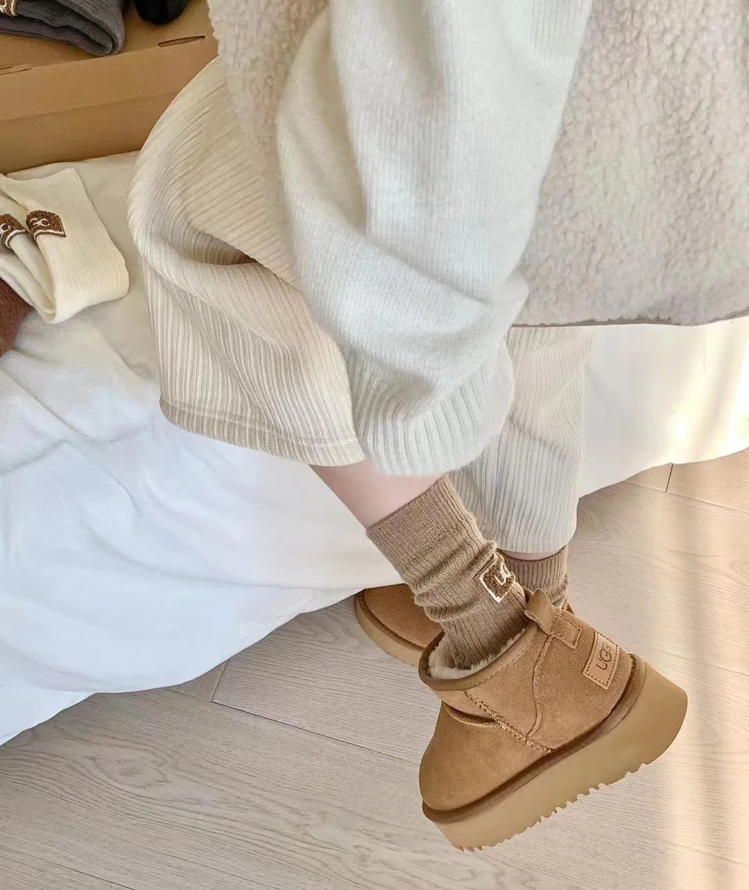 Casual Knit Warm Letter Socks (2-Pack)