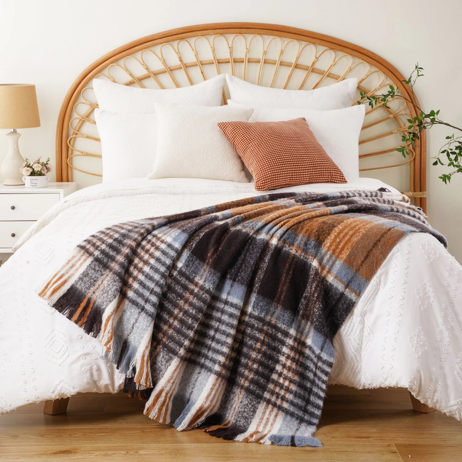 Plaid Throw Blanket for Home Décor